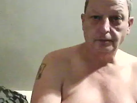 Snapshot of chubbybear2cum chatting on December 26, 2024, 11:24 pm chubbybear2cum online show from December 26, 2024, 11:24 pm