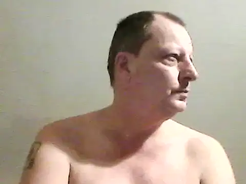 Snapshot of chubbybear2cum chatting on December 30, 2024, 7:15 am chubbybear2cum online show from December 30, 2024, 7:15 am
