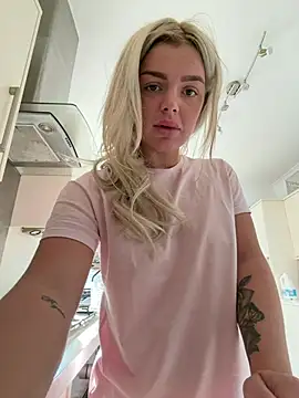 IrishTeenBarbie69 online show from May 2, 2026, 6:51 am