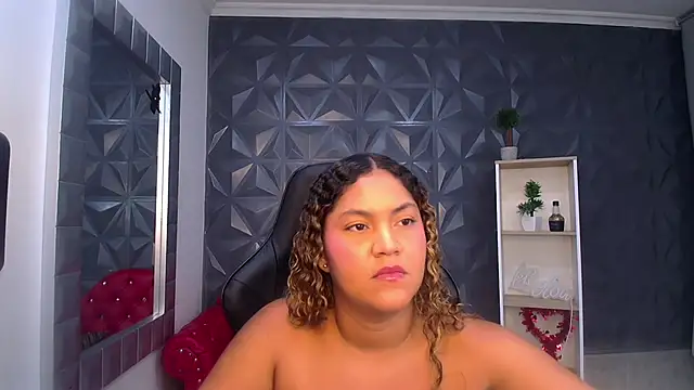 Cristal War online show from December 21, 2025, 11:01 pm