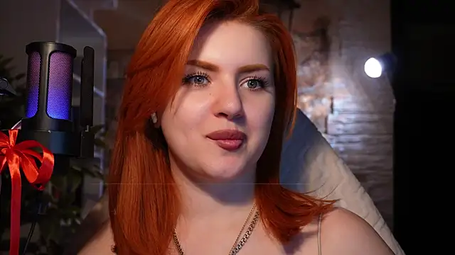 Snapshot of Chriss_Fox chatting on February 21, 2025, 6:15 pm Chriss Fox online show from February 21, 2025, 6:15 pm