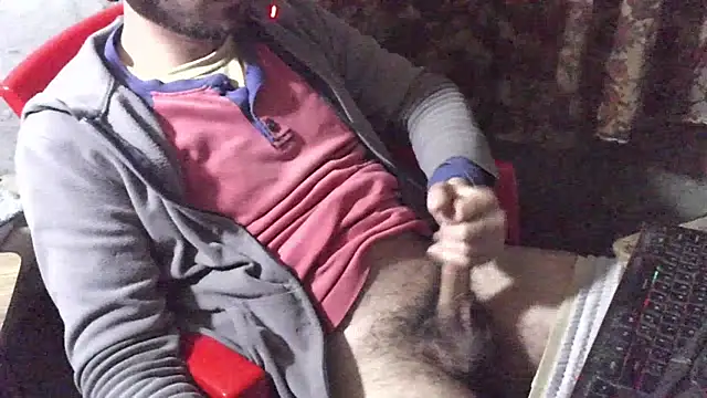 Snapshot of GLg3 chatting on March 9, 2025, 9:14 pm GLg3 online show from March 9, 2025, 9:14 pm