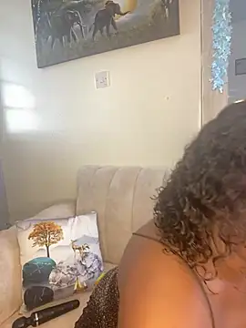 Snapshot of Naughty-sonia2 chatting on March 13, 2025, 5:54 am Naughty-sonia2 online show from March 13, 2025, 5:54 am