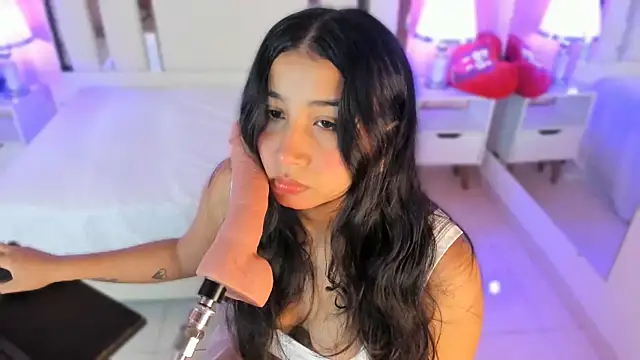 Miliaangeles online show from September 10, 2025, 12:05 pm