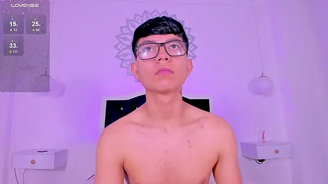 CodyTwink online show from November 28, 2025, 3:25 pm