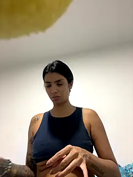 DeuxGold online show from December 4, 2025, 11:46 pm