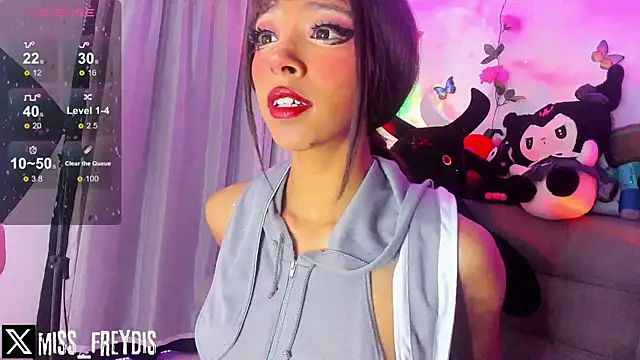 Snapshot of Miss_freydis chatting on December 9, 2024, 4:01 am Miss freydis online show from December 9, 2024, 4:01 am
