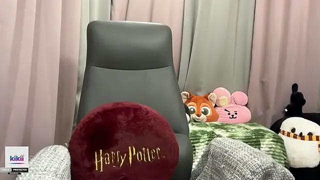 Snapshot of Unique-Beauty chatting on February 1, 2026, 2:15 pm Unique-Beauty online show from February 1, 2026, 2:15 pm