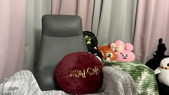 Snapshot of Unique-Beauty chatting on February 12, 2026, 11:49 am Unique-Beauty online show from February 12, 2026, 11:49 am