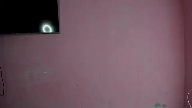 cherrycurvyyy online show from February 9, 2026, 4:11 pm