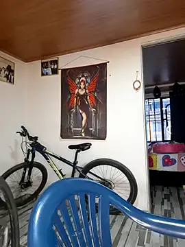 Selket11 online show from February 5, 2025, 10:55 pm