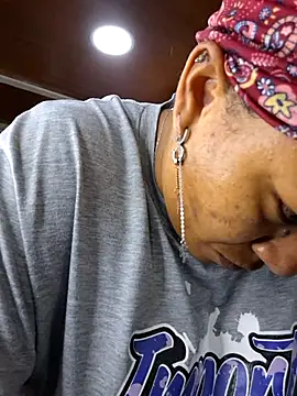 Selket11 online show from March 22, 2025, 4:58 pm