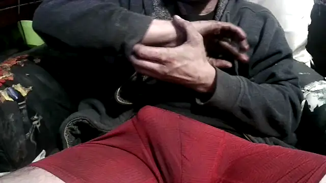 robeaulieu02 online show from January 1, 2025, 10:32 am