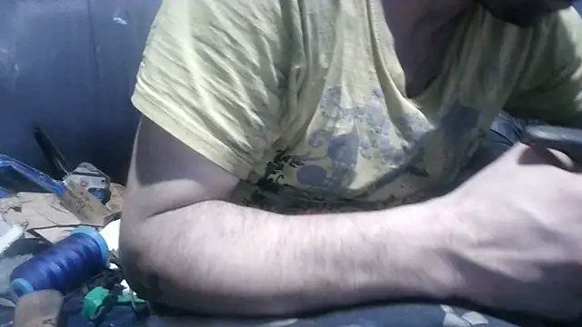 robeaulieu02 online show from January 21, 2025, 6:33 am