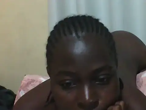 Snapshot of ara_bella chatting on January 8, 2026, 11:18 pm ara bella online show from January 8, 2026, 11:18 pm