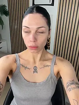 NattyFierros online show from October 30, 2025, 9:04 pm