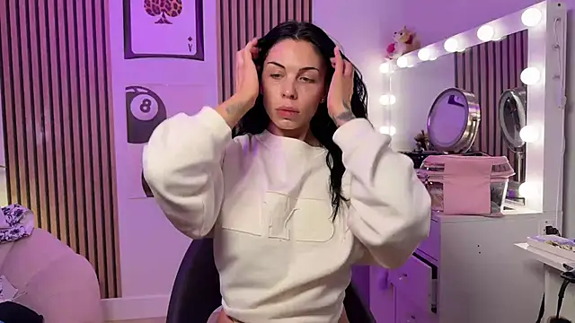 NattyFierros online show from November 15, 2025, 10:56 am