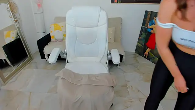 Darya Baby online show from December 4, 2025, 7:33 pm