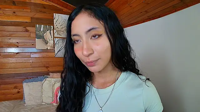 amber curly online show from February 21, 2026, 4:41 pm