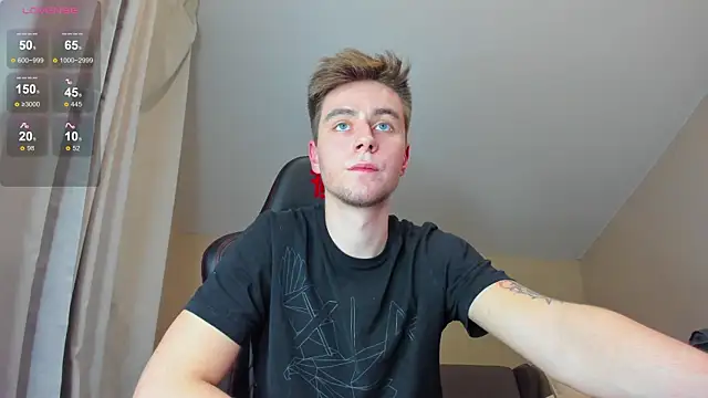 Snapshot of TaisonBrownX chatting on December 4, 2024, 7:34 pm TaisonBrownX online show from December 4, 2024, 7:34 pm