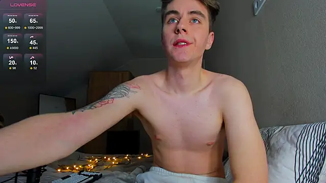 Snapshot of TaisonBrownX chatting on January 14, 2025, 6:17 pm TaisonBrownX online show from January 14, 2025, 6:17 pm