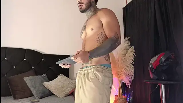 john cartter1 online show from November 4, 2025, 11:09 am