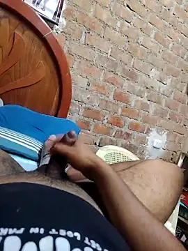 Dnick2 online show from November 25, 2025, 11:38 pm