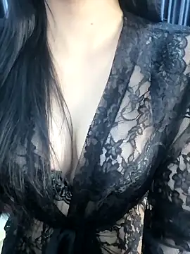 Snapshot of _Linez_ chatting on March 20, 2026, 6:35 pm Linez online show from March 20, 2026, 6:35 pm