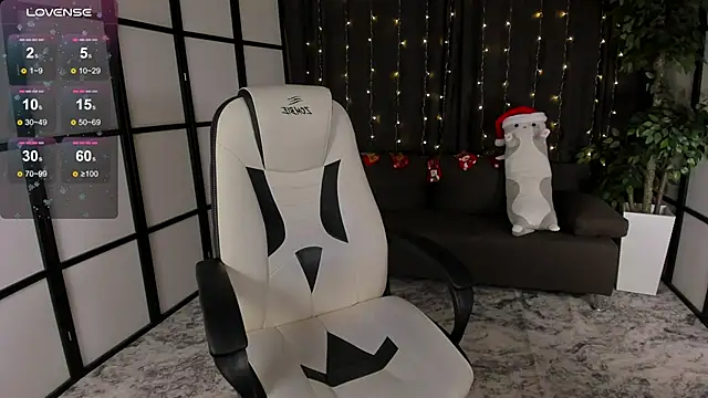 Snapshot of risingrose_ chatting on December 26, 2024, 2:55 am risingrose online show from December 26, 2024, 2:55 am