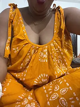 Snapshot of Nancy-22 chatting on December 17, 2025, 1:28 pm Nancy-22 online show from December 17, 2025, 1:28 pm