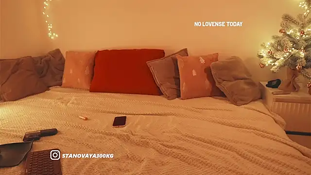 kris69kiss online show from December 24, 2024, 9:39 am