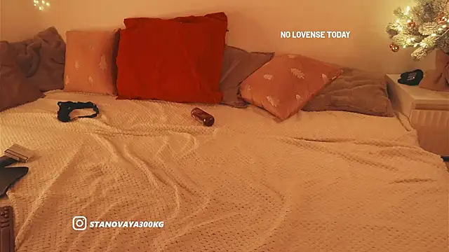 kris69kiss online show from December 24, 2024, 6:50 pm