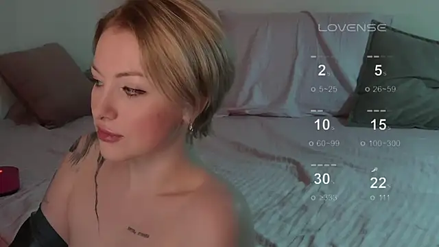 kris69kiss online show from February 8, 2025, 3:31 pm