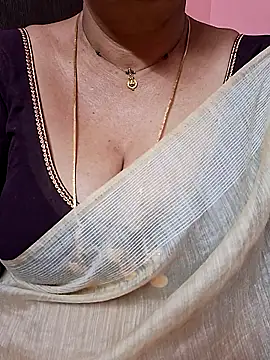 ananya956 online show from February 19, 2026, 1:56 am