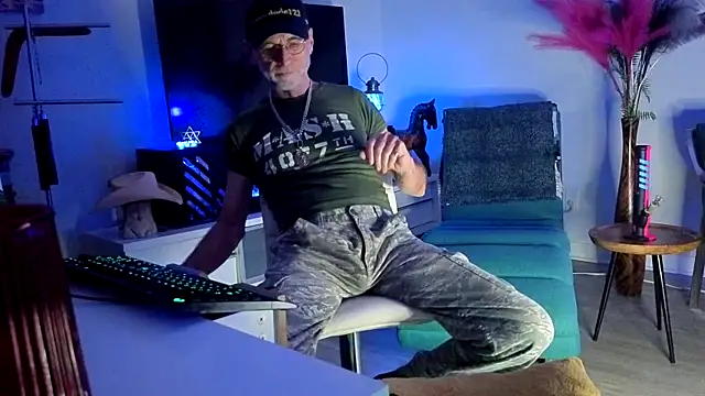 Towndude123 online show from May 24, 2026, 5:12 am
