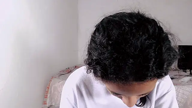 jasmin brunette  online show from December 3, 2025, 11:52 am