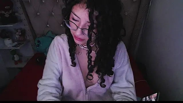 Snapshot of CherieCurl chatting on November 10, 2025, 3:16 am CherieCurl online show from November 10, 2025, 3:16 am