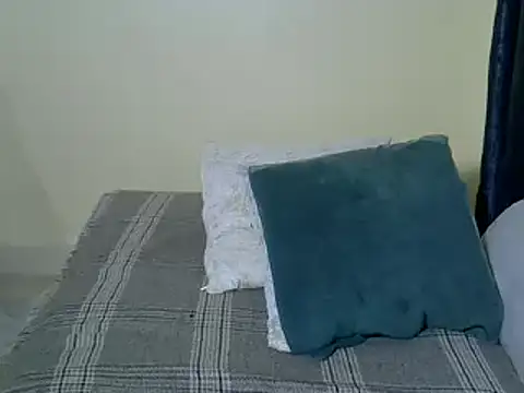 prettycheeky online show from October 24, 2025, 5:04 am