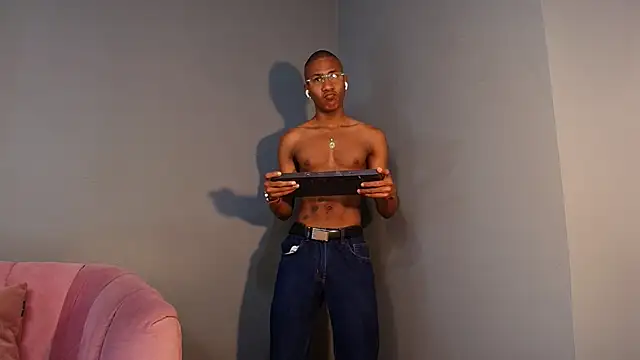 Snapshot of Ethan_Fox11 chatting on February 24, 2025, 1:53 pm Ethan Fox11 online show from February 24, 2025, 1:53 pm