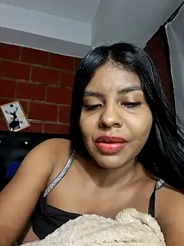 michelleoliver online show from December 8, 2024, 8:20 am