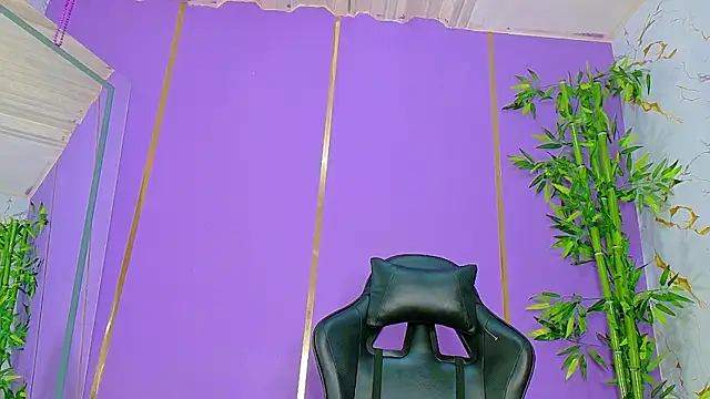 Snapshot of scarlet-jonesx chatting on October 31, 2025, 10:22 pm scarlet-jonesx online show from October 31, 2025, 10:22 pm