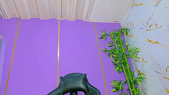 Snapshot of scarlet-jonesx chatting on November 2, 2025, 11:07 pm scarlet-jonesx online show from November 2, 2025, 11:07 pm