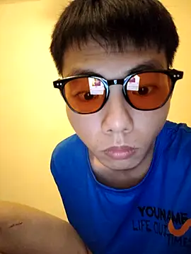 LiuQianXi5726 online show from October 4, 2025, 1:20 pm
