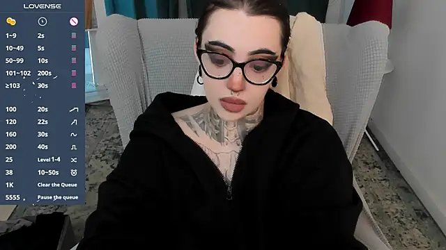 Snapshot of Dixi_Pixi_ chatting on July 5, 2026, 10:22 am Dixi Pixi online show from July 5, 2026, 10:22 am