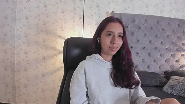 Snapshot of MissSussy chatting on April 20, 2026, 11:24 am MissSussy online show from April 20, 2026, 11:24 am