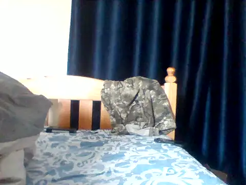 Snapshot of curvy_natallie chatting on October 8, 2025, 8:23 am curvy natallie online show from October 8, 2025, 8:23 am