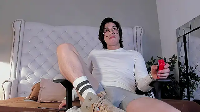 Karimferrer online show from December 5, 2025, 8:16 pm