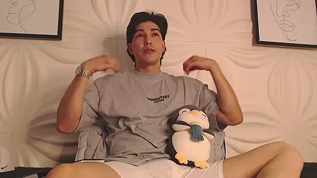 Karimferrer online show from March 20, 2026, 4:28 am