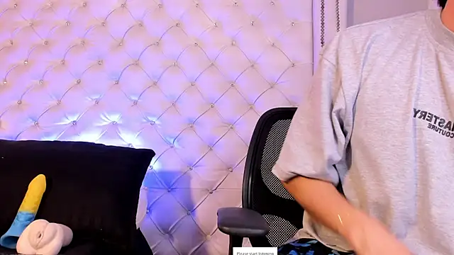 Karimferrer online show from April 9, 2026, 3:17 am