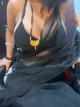 Snapshot of Spicy_sari_girl chatting on March 17, 2025, 12:35 pm Spicy sari girl online show from March 17, 2025, 12:35 pm